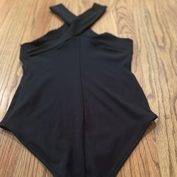 Zara black ribbed bodysuit with cross halter top size medium - Picture 7 of 10